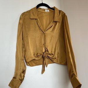 NWOT Aritzia Wilfred XXS tie front top